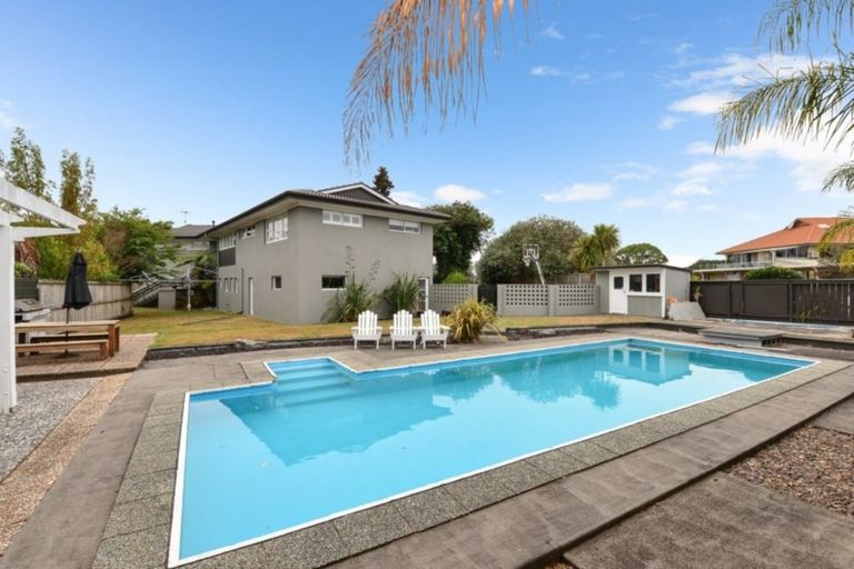 Photo of property in 35 Marnane Terrace, St Andrews, Hamilton, 3200