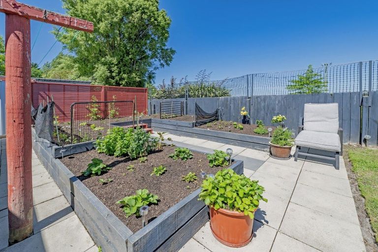 Photo of property in 18 Stanwood Grove, Darfield, 7510