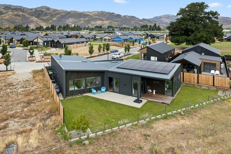 Photo of property in 93 Magnum Drive, Cromwell, 9310
