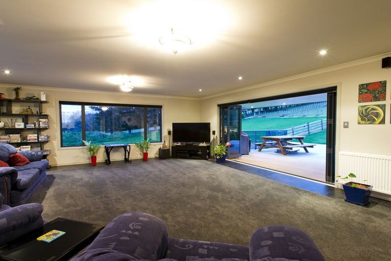 Photo of property in 99 Valley Views, Fitzherbert, Palmerston North, 4472