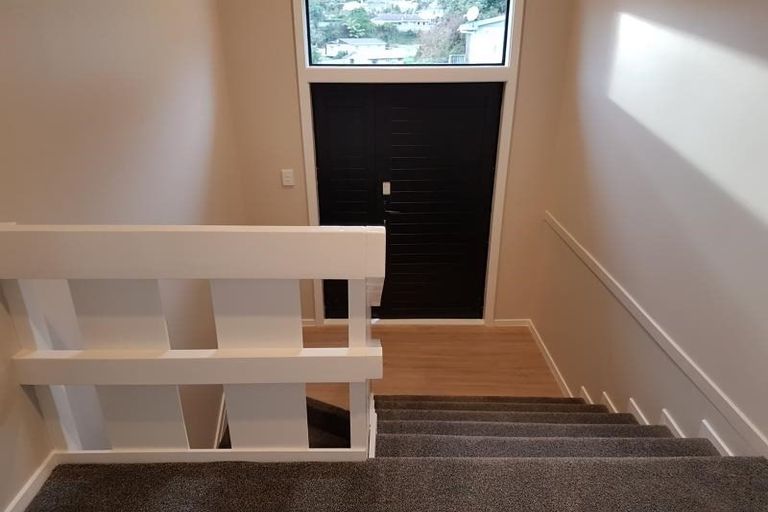 Photo of property in 2 Quinn Grove, Ranui, Porirua, 5024