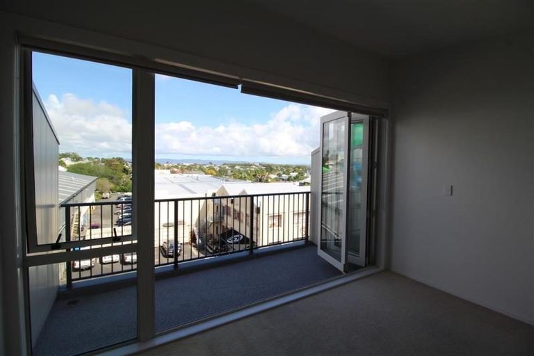 Photo of property in 6/26 Crummer Road, Grey Lynn, Auckland, 1021
