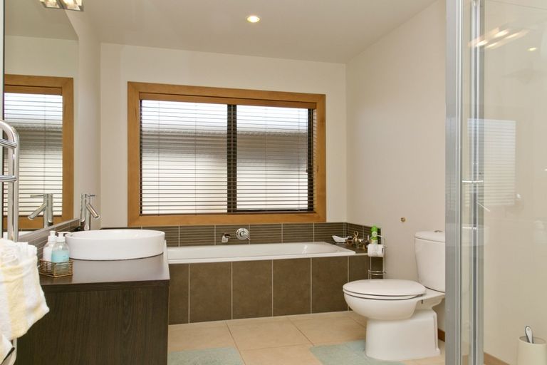 Photo of property in 28 Punawai Place, Nukuhau, Taupo, 3330