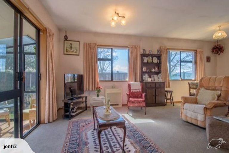 Photo of property in 15 Westmoreland Place, Cromwell, 9310