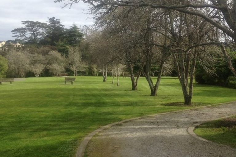 Photo of property in The Grand Apartments, 2d/4 Kell Drive, Albany, Auckland, 0632