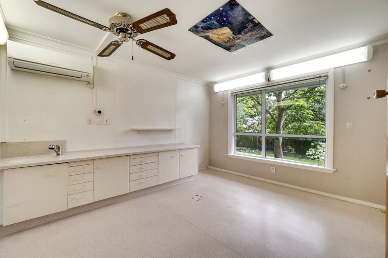 Photo of property in 123 Waimairi Road, Ilam, Christchurch, 8041