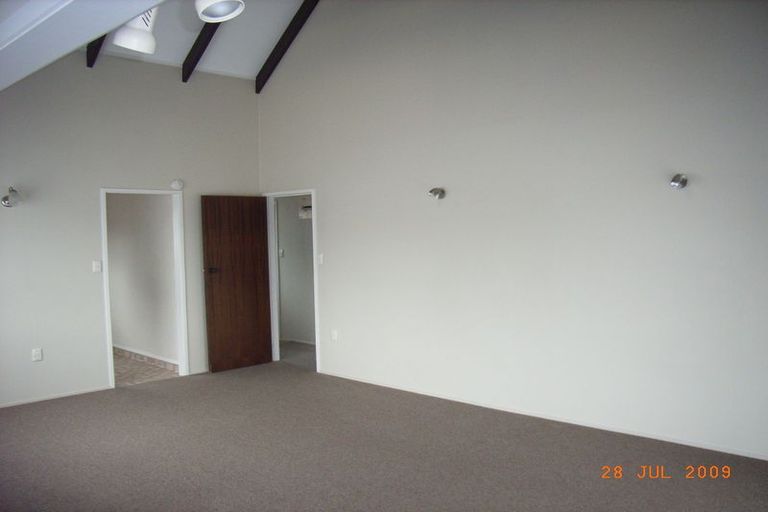 Photo of property in 24 Tobin Place, Richmond Heights, Taupo, 3330