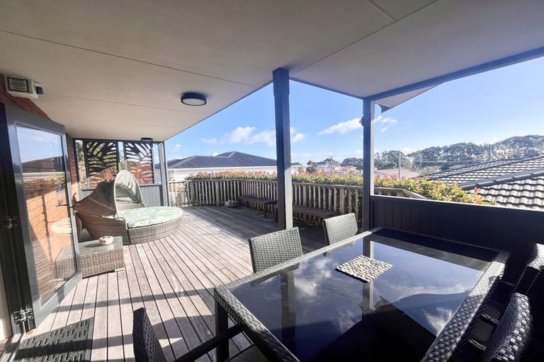 Photo of property in 2/75 Hine Street, New Plymouth, 4310