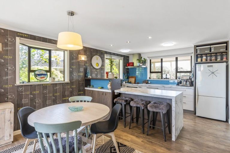 Photo of property in 4a Malfroy Lane, Raumati Beach, Paraparaumu, 5032