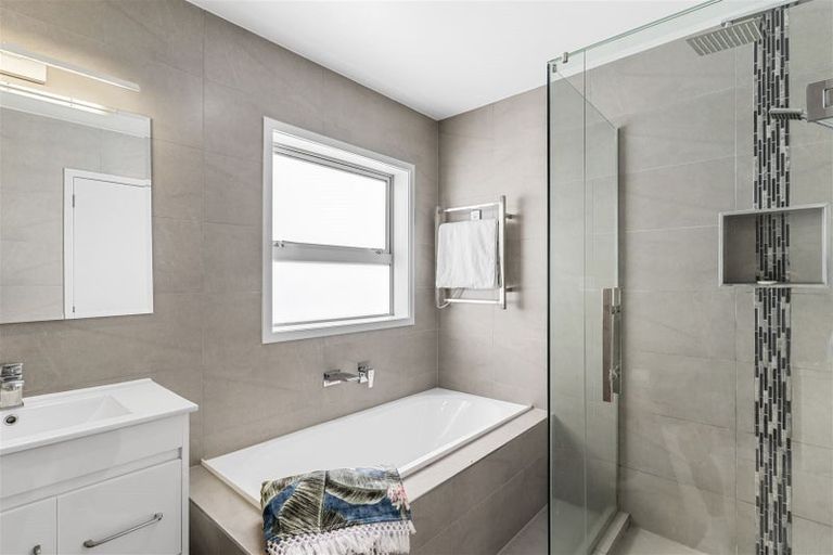 Photo of property in 80b Moore Street, Howick, Auckland, 2014