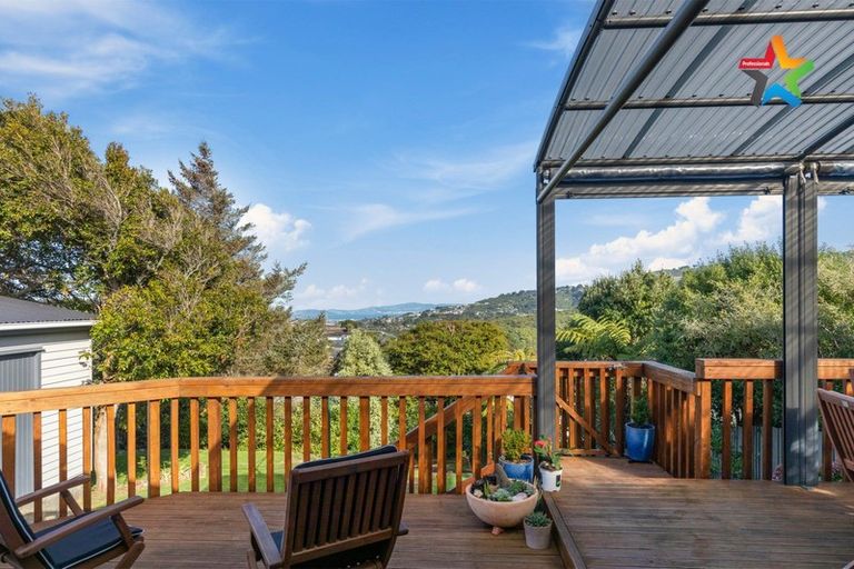 Photo of property in 3 Waipounamu Drive, Kelson, Lower Hutt, 5010