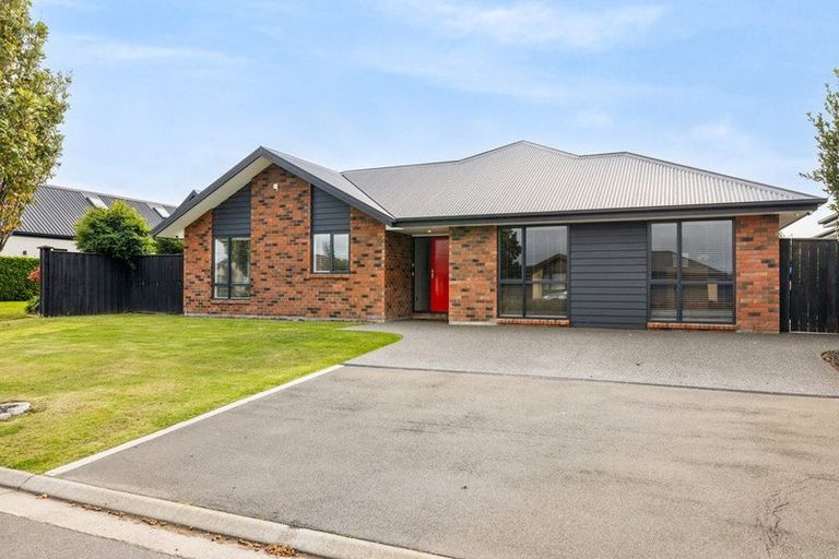 Photo of property in 109 Shillingford Boulevard, Rolleston, 7615