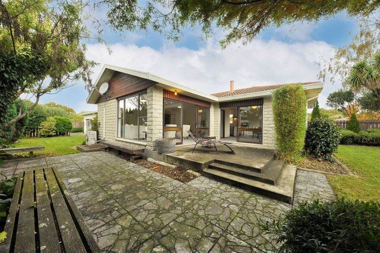Photo of property in 12 Dalrye Place, Ilam, Christchurch, 8041