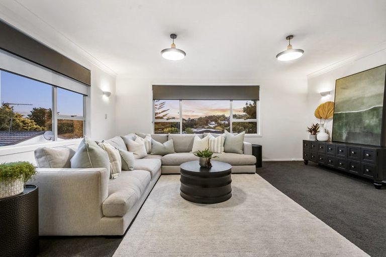 Photo of property in 53 Lynden Avenue, Hillcrest, Auckland, 0627