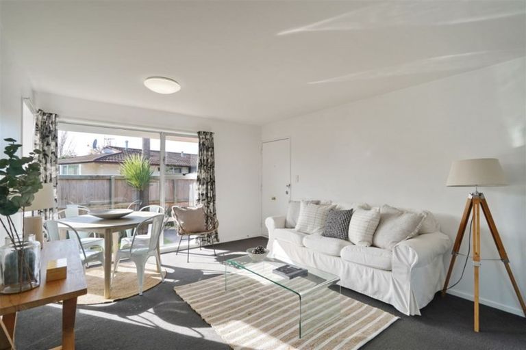 Photo of property in 1/52 Selwyn Street, Somerfield, Christchurch, 8024