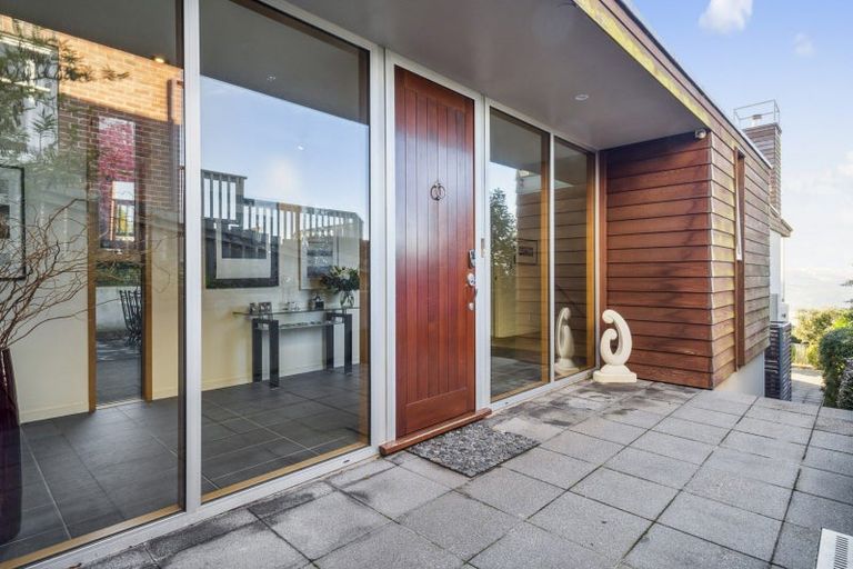 Photo of property in 28 Granville Terrace, Belleknowes, Dunedin, 9011