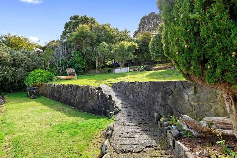 Photo of property in 11 Clearmont Crescent, Blagdon, New Plymouth, 4310