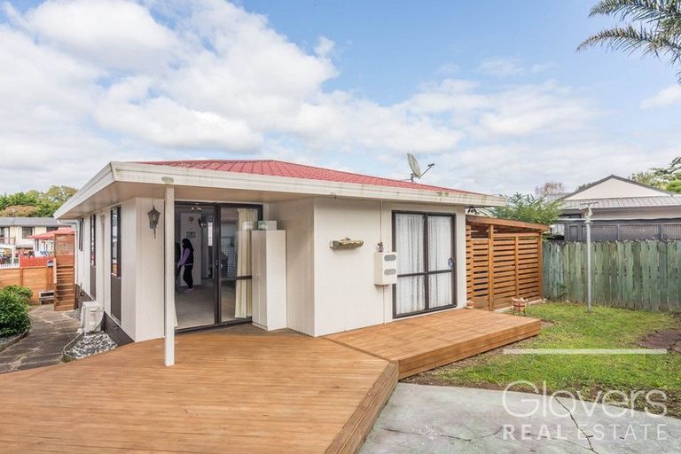 Photo of property in 1 Ireland Place, Ranui, Auckland, 0612