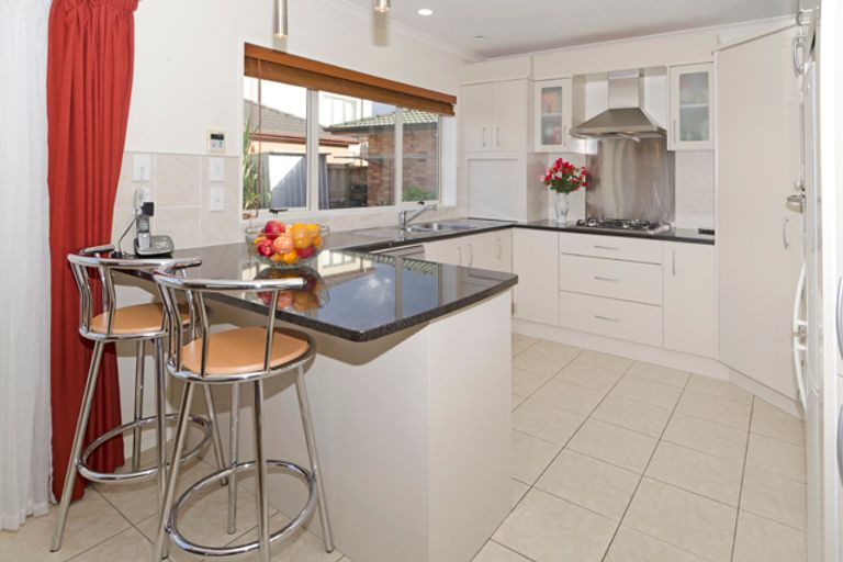 Photo of property in 3 Banshire Close, Flat Bush, Auckland, 2016