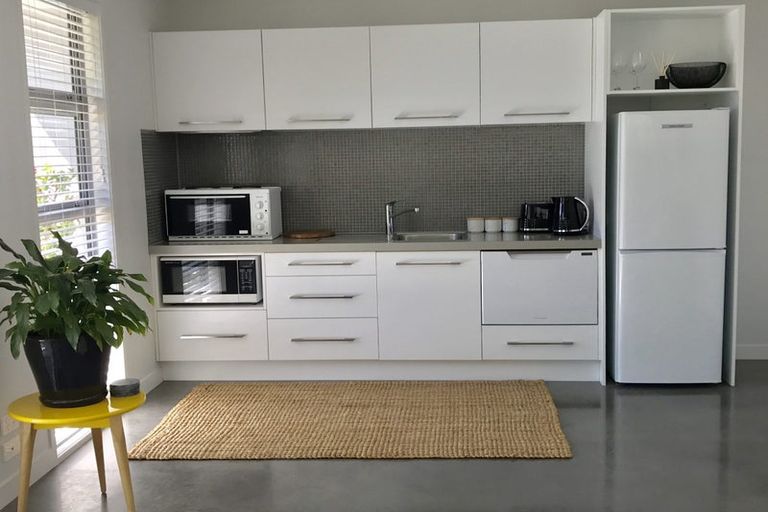 Photo of property in 292 Oceanbeach Road, Mount Maunganui, 3116