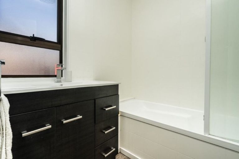 Photo of property in 1/524 Marine Parade, South New Brighton, Christchurch, 8062