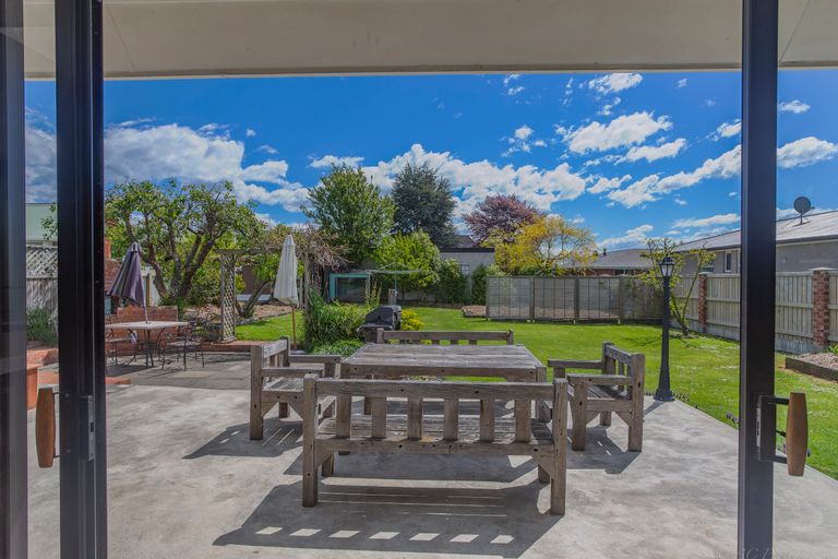 Photo of property in 16 Collingwood Street, Highfield, Timaru, 7910