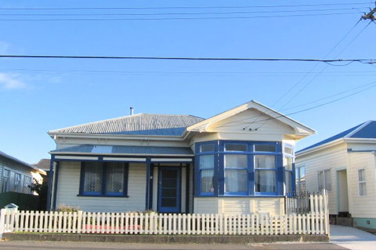 Photo of property in 6 Heretaunga Street, Petone, Lower Hutt, 5012