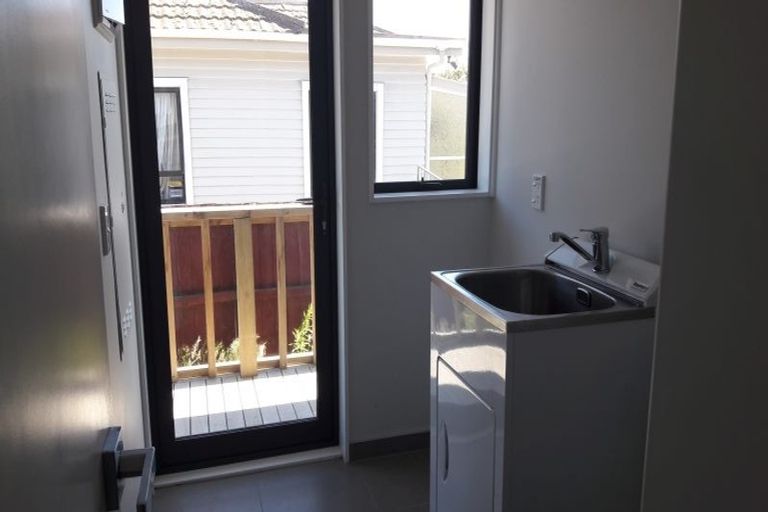 Photo of property in 27 Hargood Street, Woolston, Christchurch, 8062