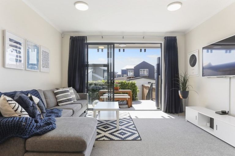 Photo of property in 190 Hobsonville Point Road, Hobsonville, Auckland, 0616