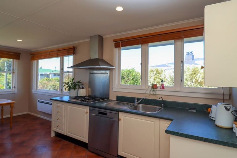 Photo of property in 9 Oxford Street, Holmes Hill, Oamaru, 9401