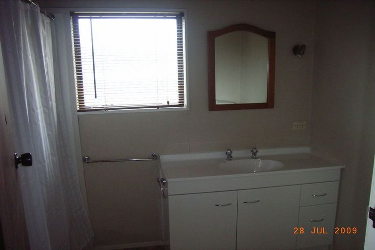 Photo of property in 24 Tobin Place, Richmond Heights, Taupo, 3330