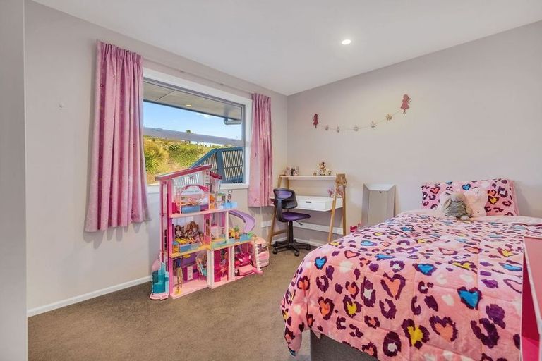 Photo of property in 26 Katania Heights, Brightwater, 7022