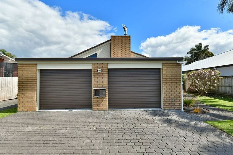 Photo of property in 18 Manly Park Avenue, Manly, Whangaparaoa, 0930