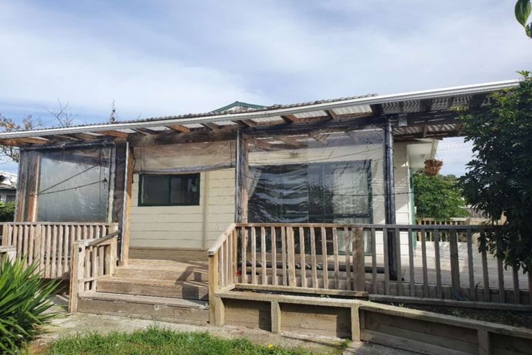 Photo of property in 3a Mawney Road, Henderson, Auckland, 0610