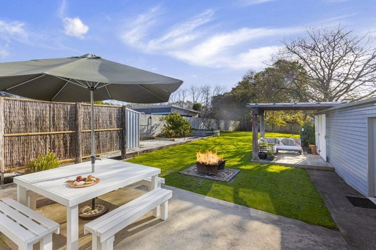 Photo of property in 8 Trigg Road, Huapai, Kumeu, 0810