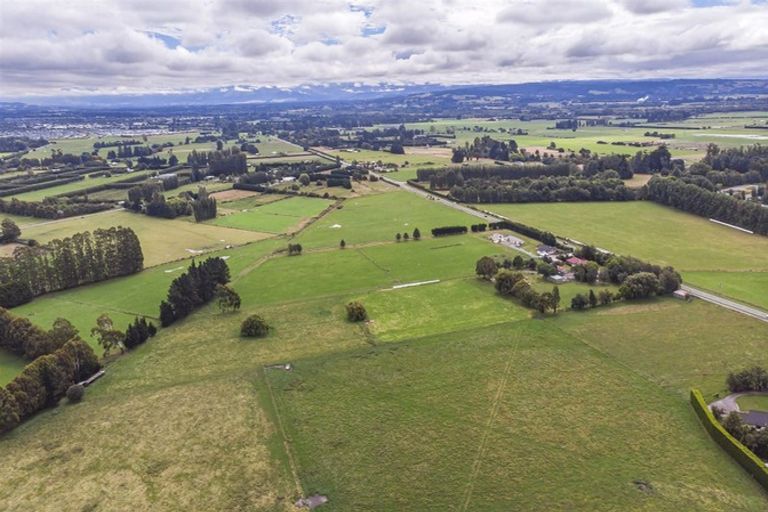 Photo of property in 271 Rangiora Woodend Road, Waikuku, Kaiapoi, 7691