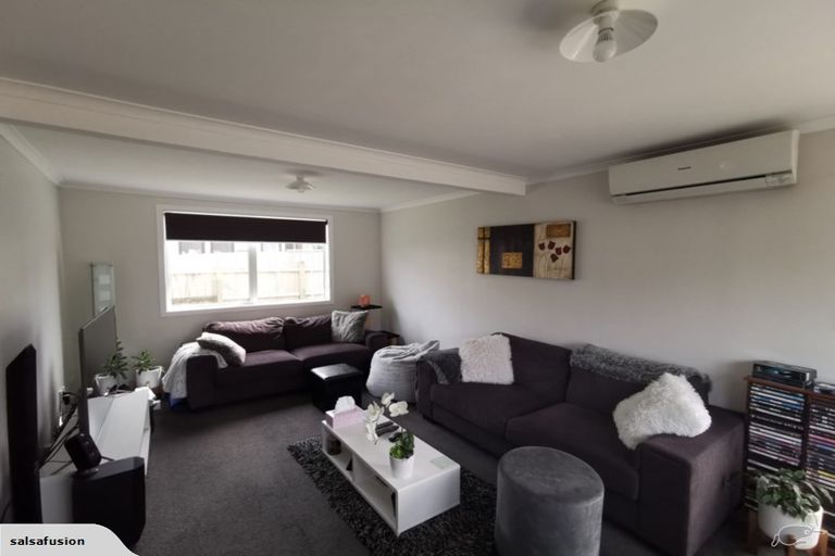 Photo of property in 40d Leighton Avenue, Waiwhetu, Lower Hutt, 5010