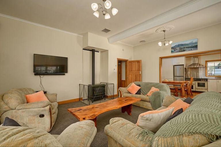 Photo of property in 69 Ludstone Road, Kaikoura, 7300