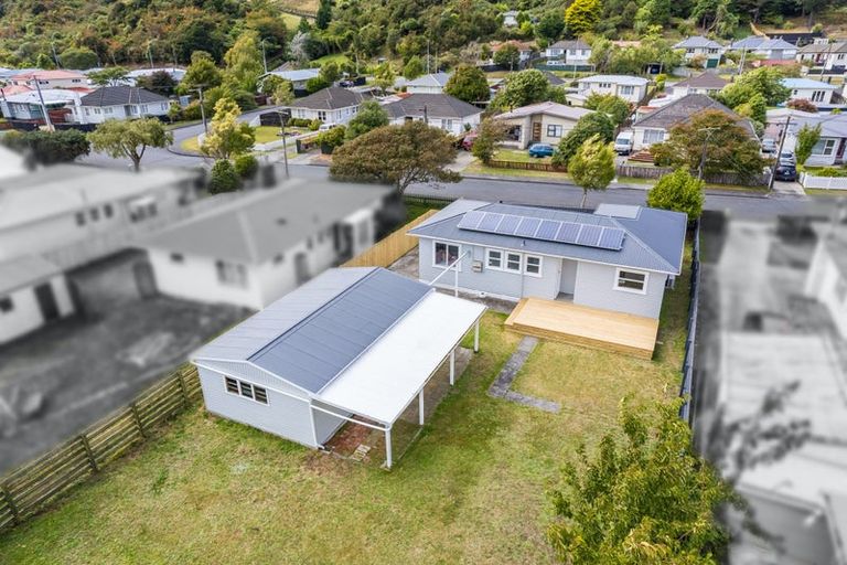 Photo of property in 76 Peel Place, Wainuiomata, Lower Hutt, 5014