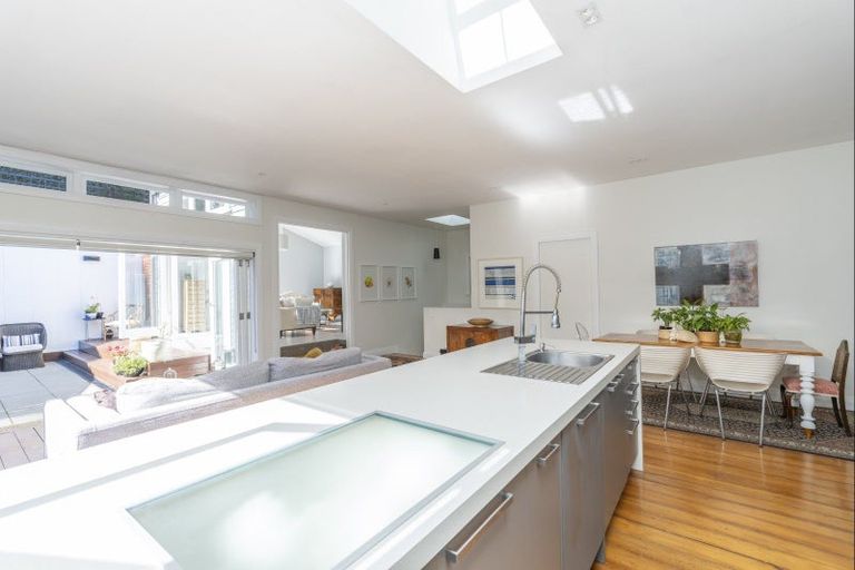 Photo of property in 68 Islington Street, Ponsonby, Auckland, 1011