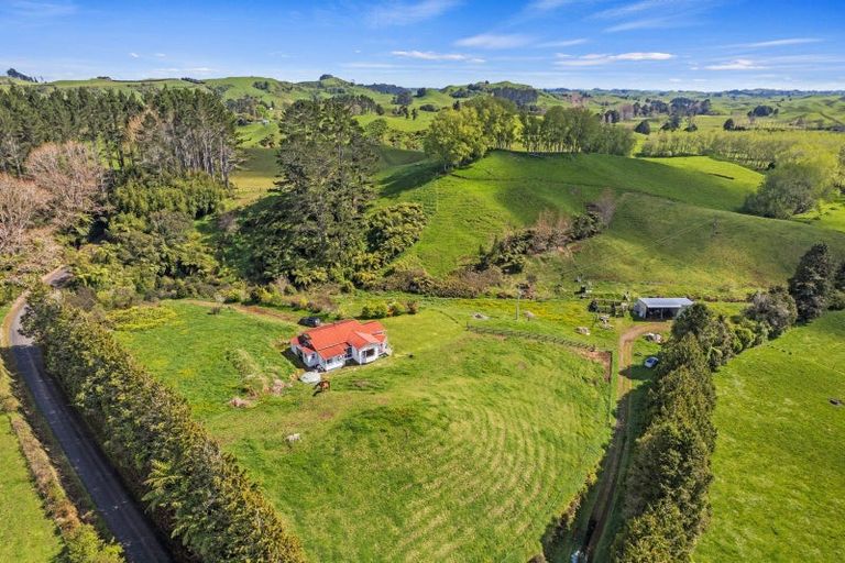 Photo of property in 873 Croydon Road, Te Popo, Stratford, 4394