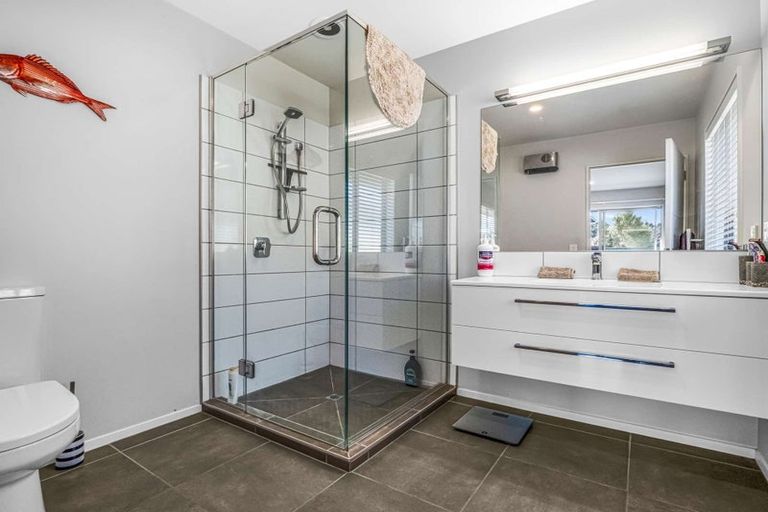 Photo of property in 2 Awa Place, Rangiora, 7400