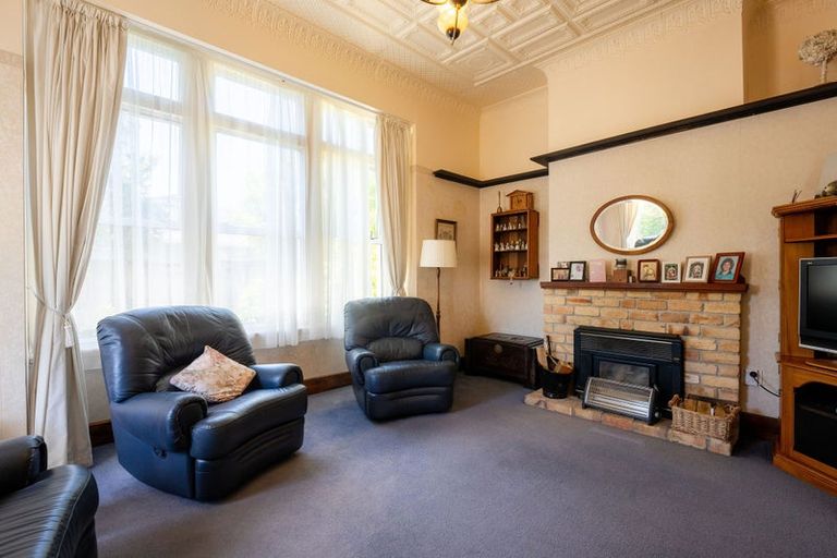 Photo of property in 72 Hinemoa Street, Birkenhead, Auckland, 0626