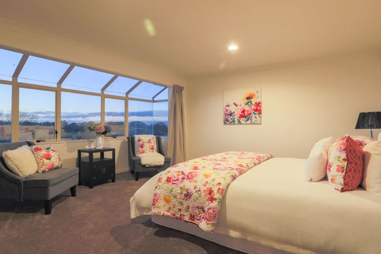 Photo of property in 63 Rogan Street, Mount Roskill, Auckland, 1041