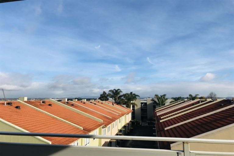 Photo of property in 13/128 Stancombe Road, Flat Bush, Auckland, 2016