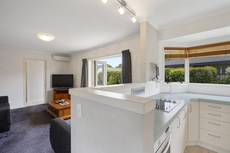 Photo of property in 430 Mangorei Road, Highlands Park, New Plymouth, 4312