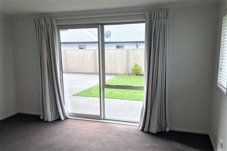 Photo of property in 28 Huntingdon Drive, Rangiora, 7400