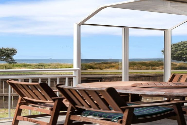 Photo of property in 55 Marine Parade, Mount Maunganui, 3116