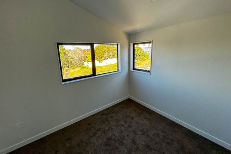 Photo of property in 12/196 Royal Road, Massey, Auckland, 0614