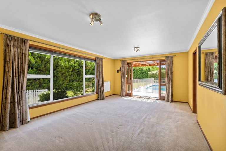 Photo of property in 586 Yaldhurst Road, Yaldhurst, Christchurch, 7676